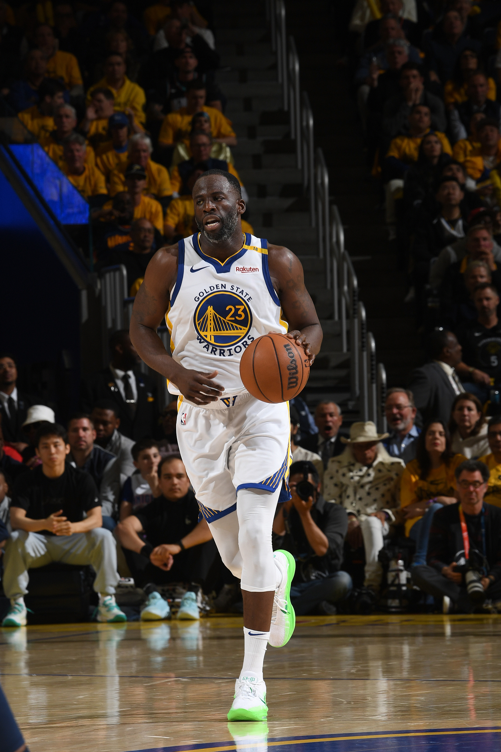 华体会下载-🎤追梦谈尼克斯未来：尼克斯若想夺冠需要再引进一名伟大的球员